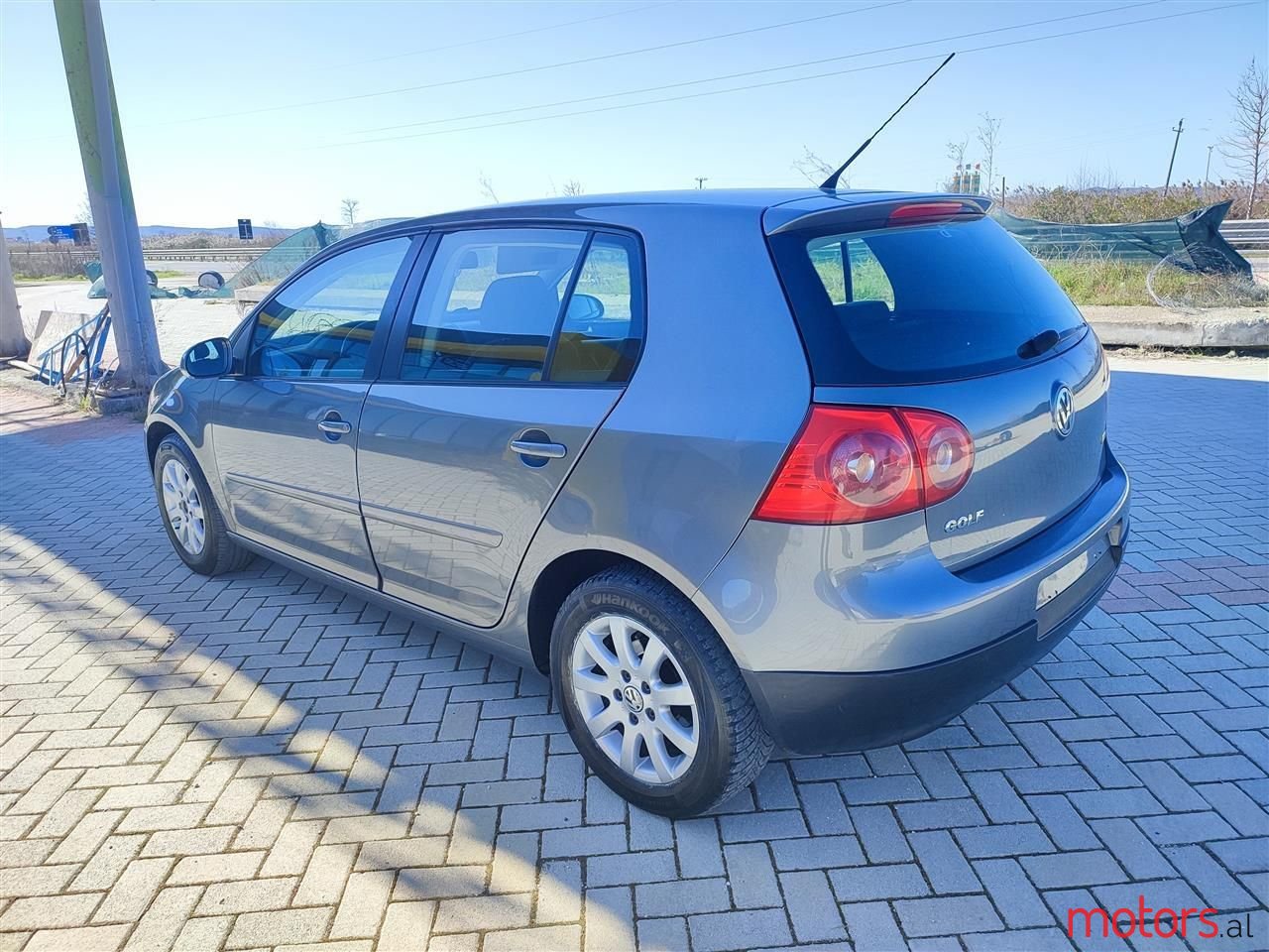 2007' Volkswagen Golf photo #5