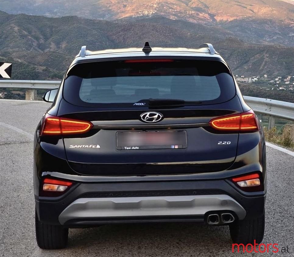 2020' Hyundai Santa Fe photo #6