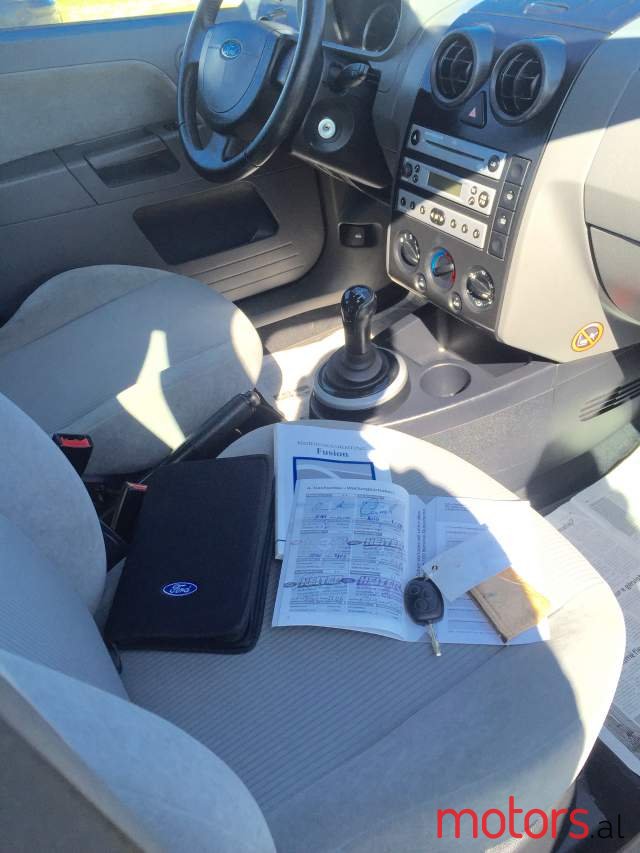 2003' Ford Fusion GHIA photo #4