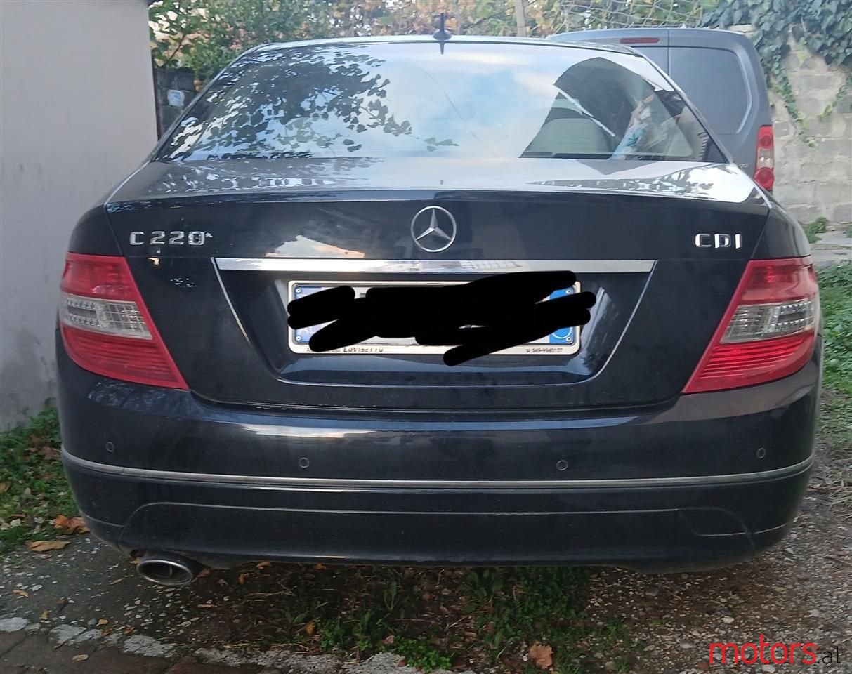 2010' Mercedes-Benz C 220 photo #3