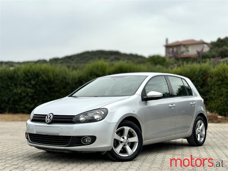 2014' Volkswagen Golf photo #1