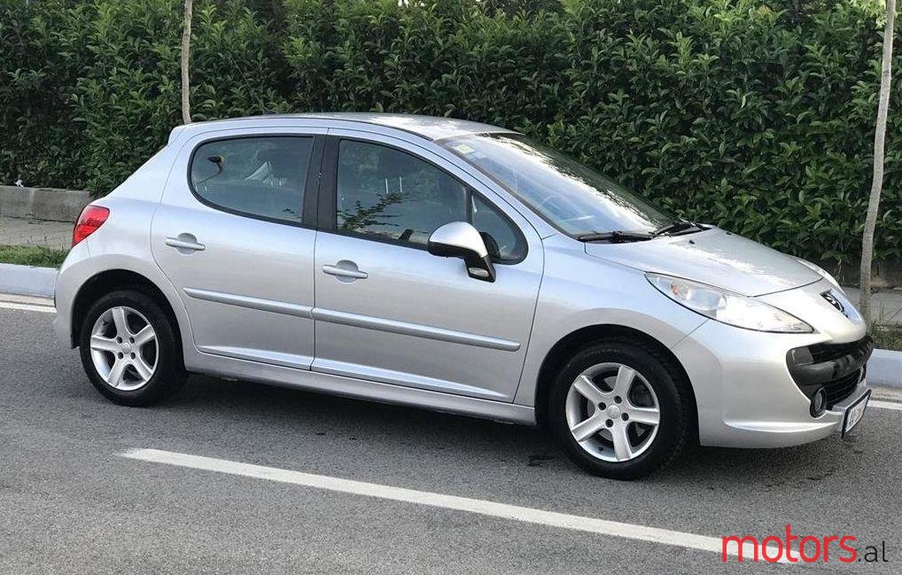 2009' Peugeot 207 photo #1