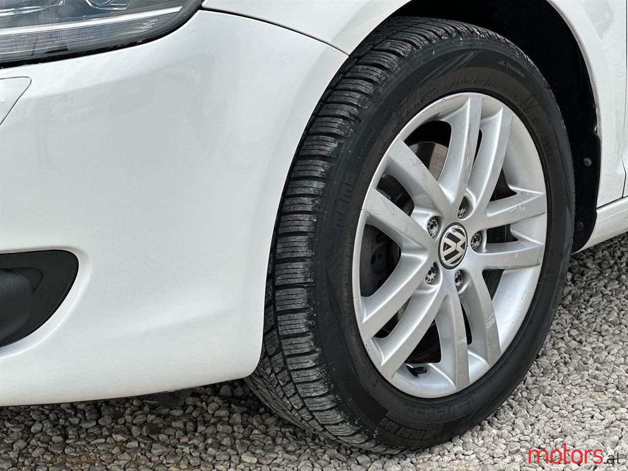 2012' Volkswagen Golf Plus photo #5