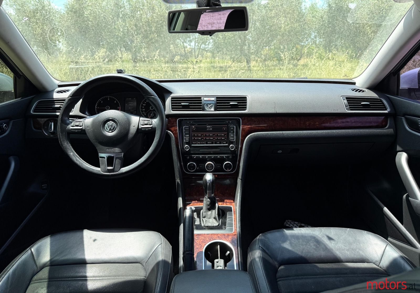 2014' Volkswagen Passat photo #3