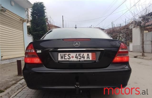 2005' Mercedes-Benz E 280 photo #2