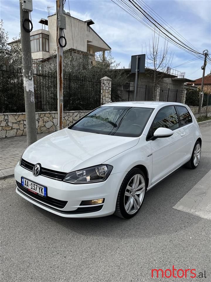 2013' Volkswagen Golf photo #1