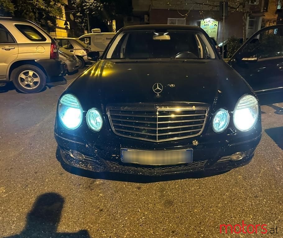 2007' Mercedes-Benz E 220 photo #3