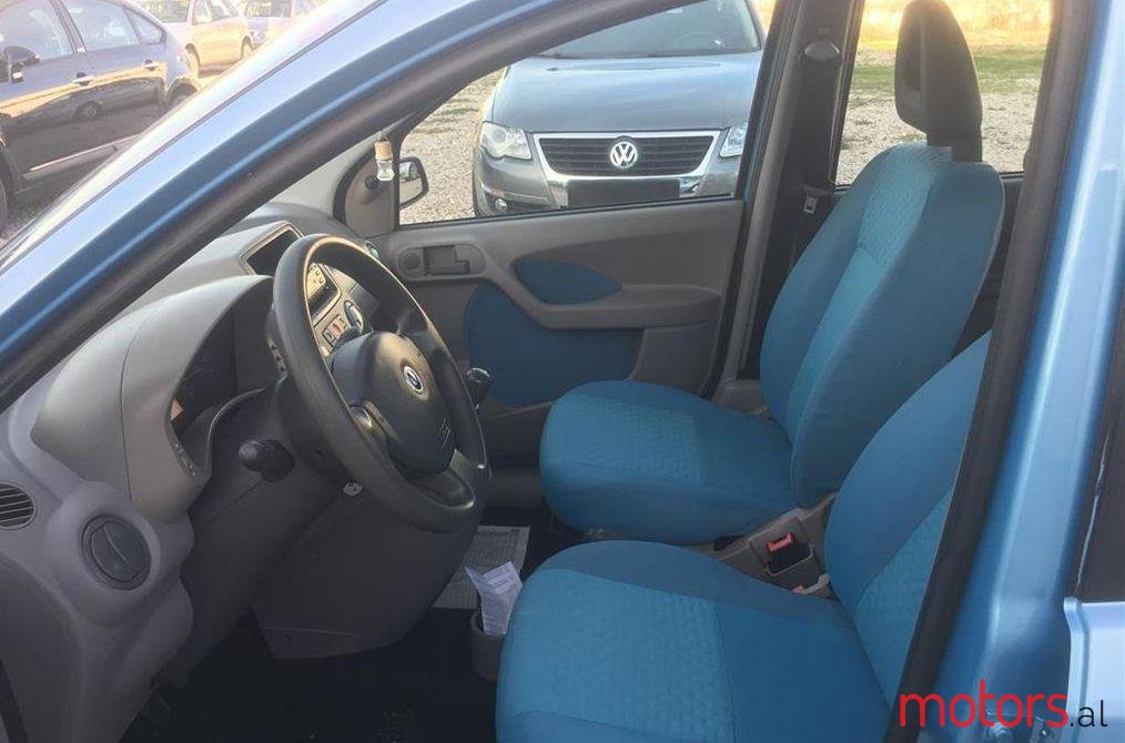2005' Fiat Panda photo #3