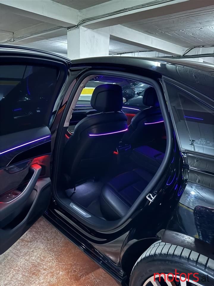 2018' Audi A8 photo #3