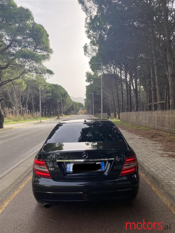 2008' Mercedes-Benz C 220 photo #5