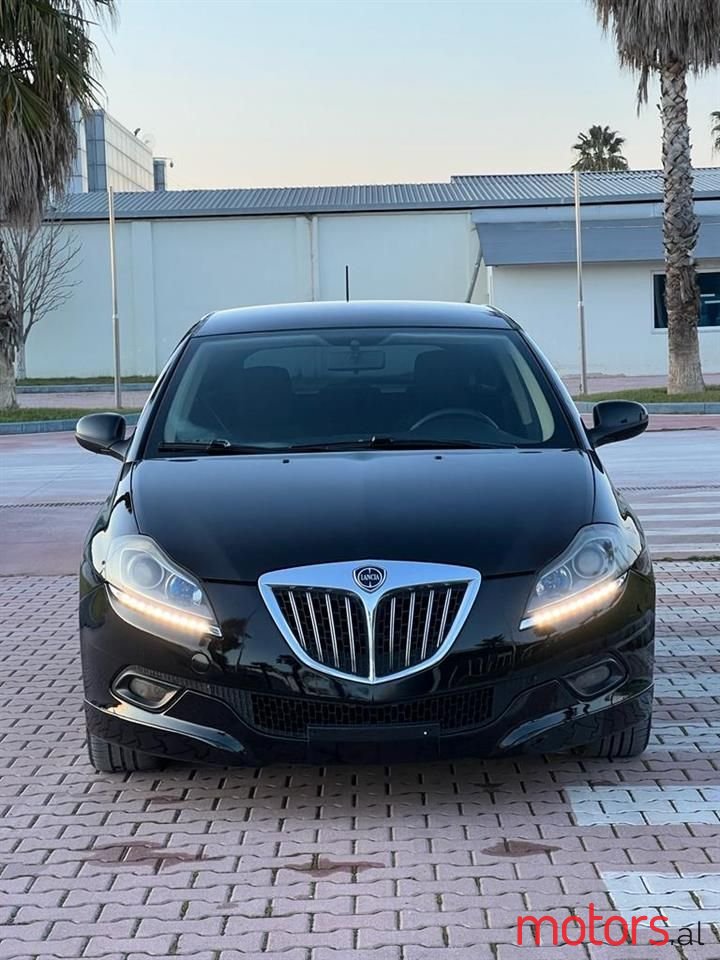 2010' Lancia Delta photo #1