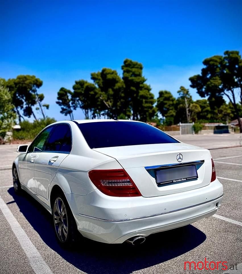 2013' Mercedes-Benz C 250 photo #5