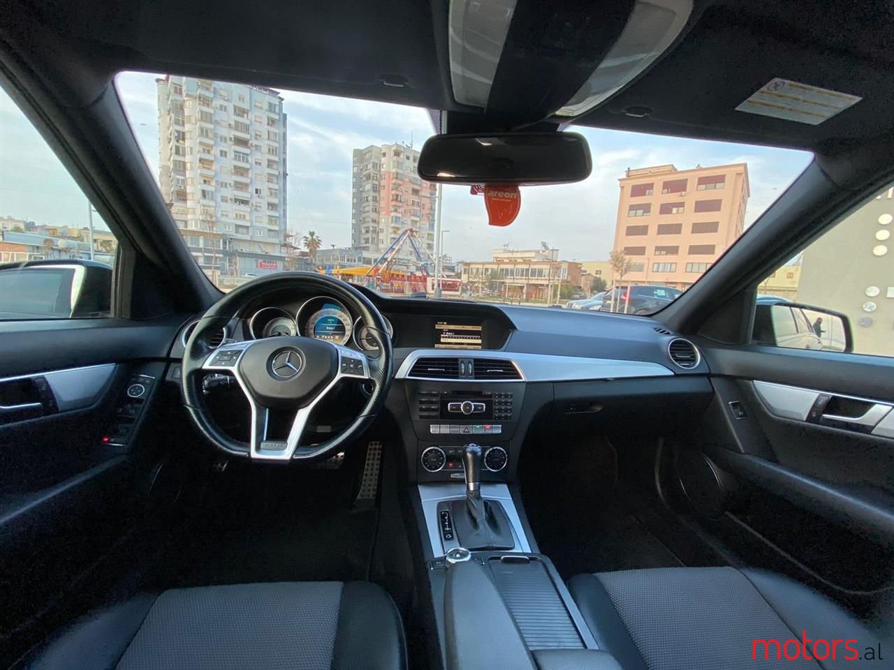 2011' Mercedes-Benz C 220 photo #3