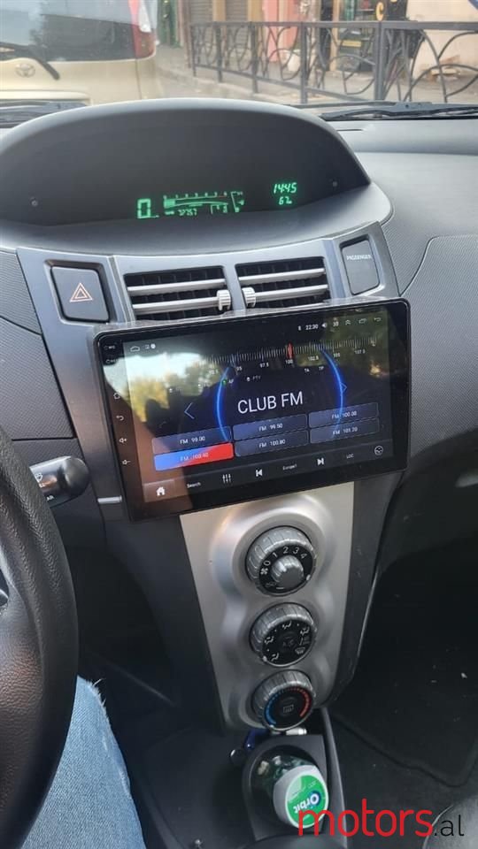 2007' Toyota Yaris photo #4