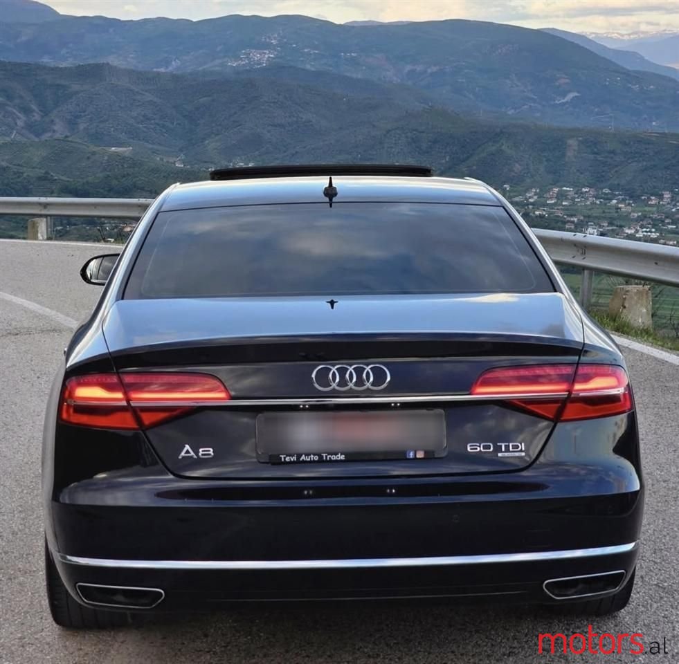 2015' Audi A8 photo #2