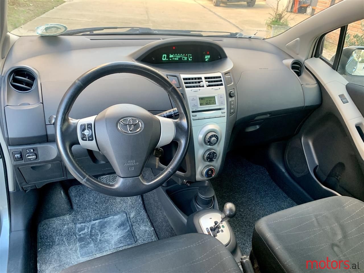 2006' Toyota Yaris photo #6