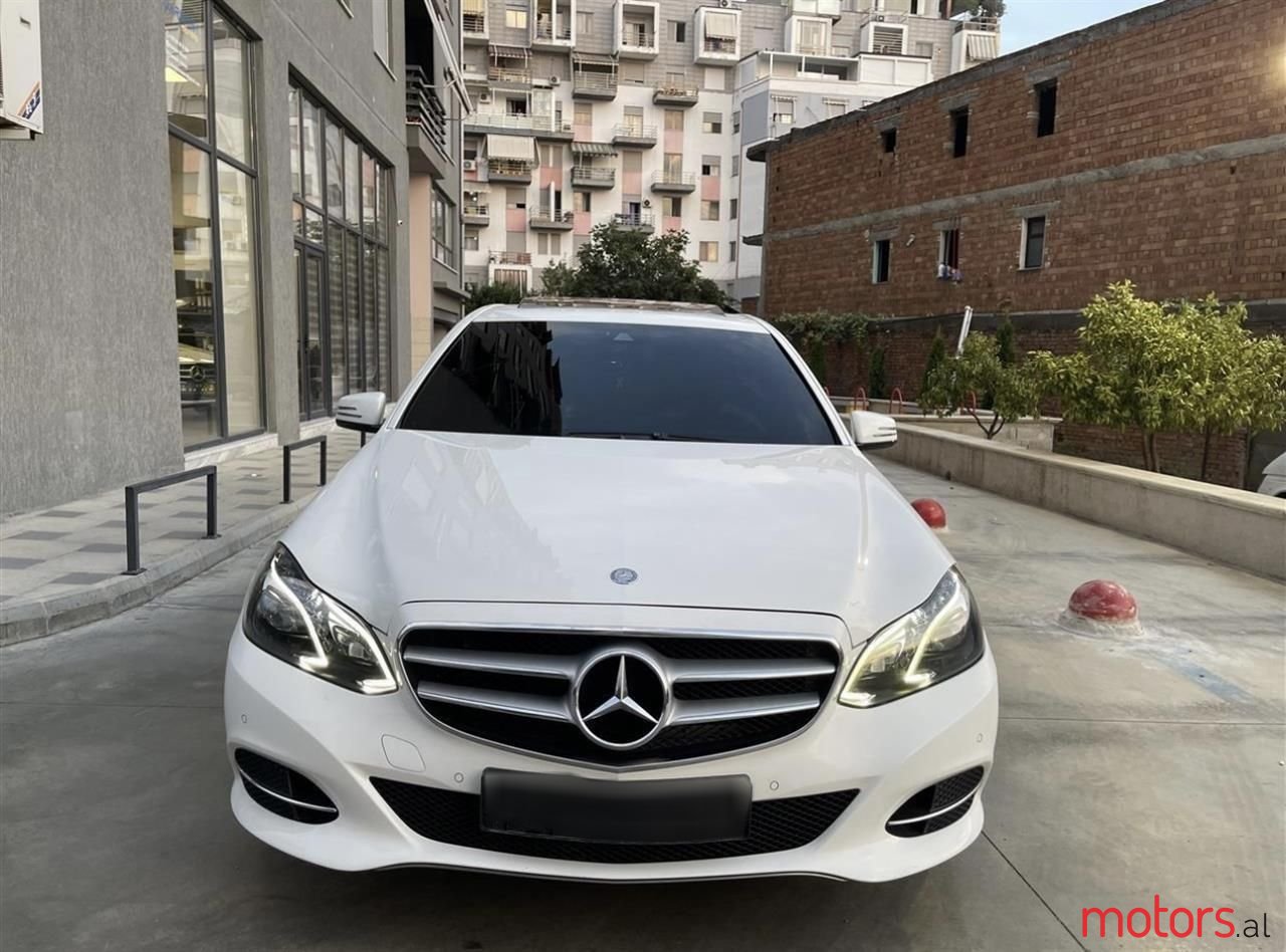 2014' Mercedes-Benz E 220 photo #5