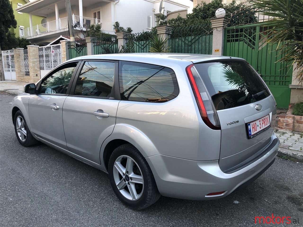 2010' Ford Focus photo #3