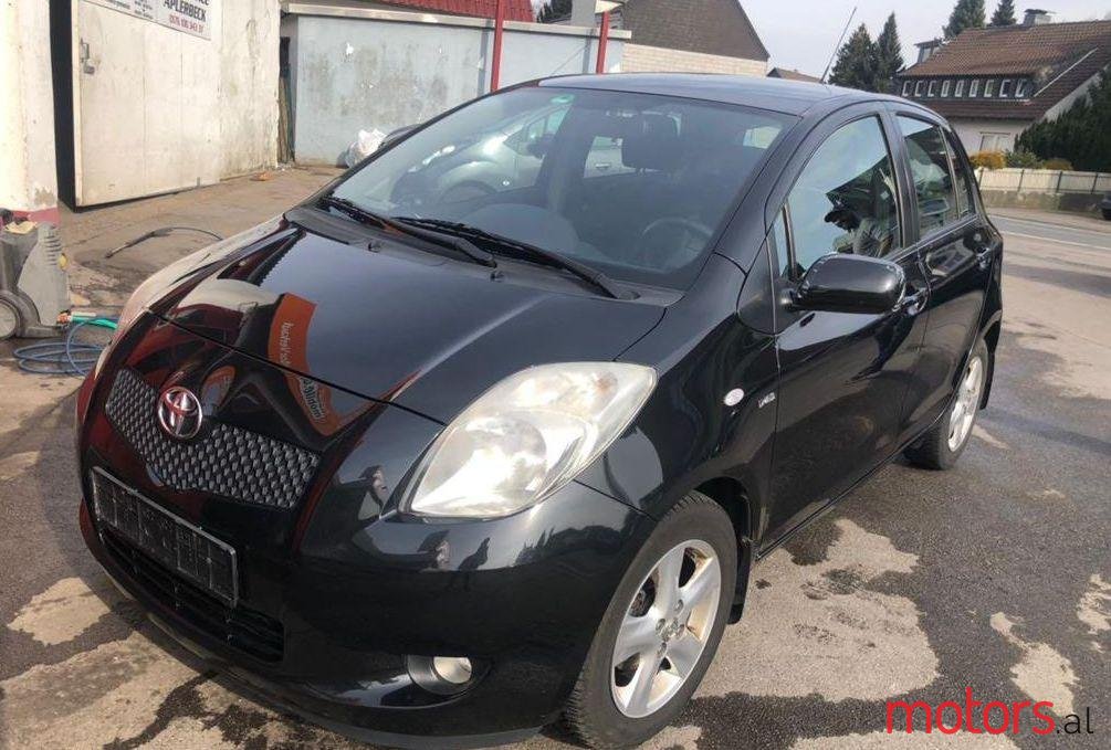 2006' Toyota Yaris photo #1
