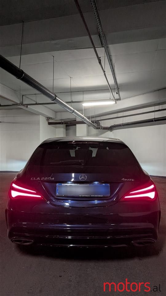 2017' Mercedes-Benz CLA 200 photo #2