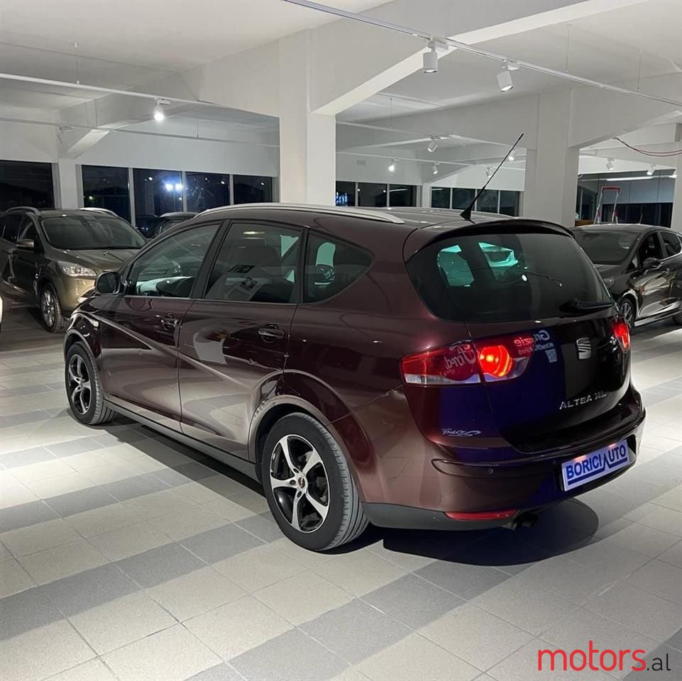 2008' SEAT Altea photo #2