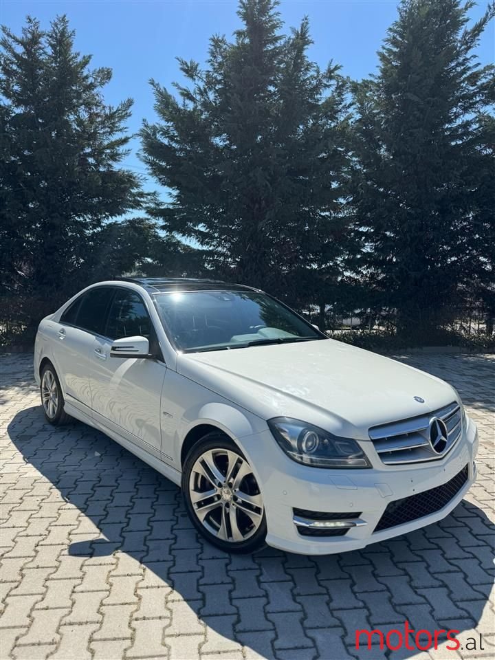 2012' Mercedes-Benz C 220 photo #2