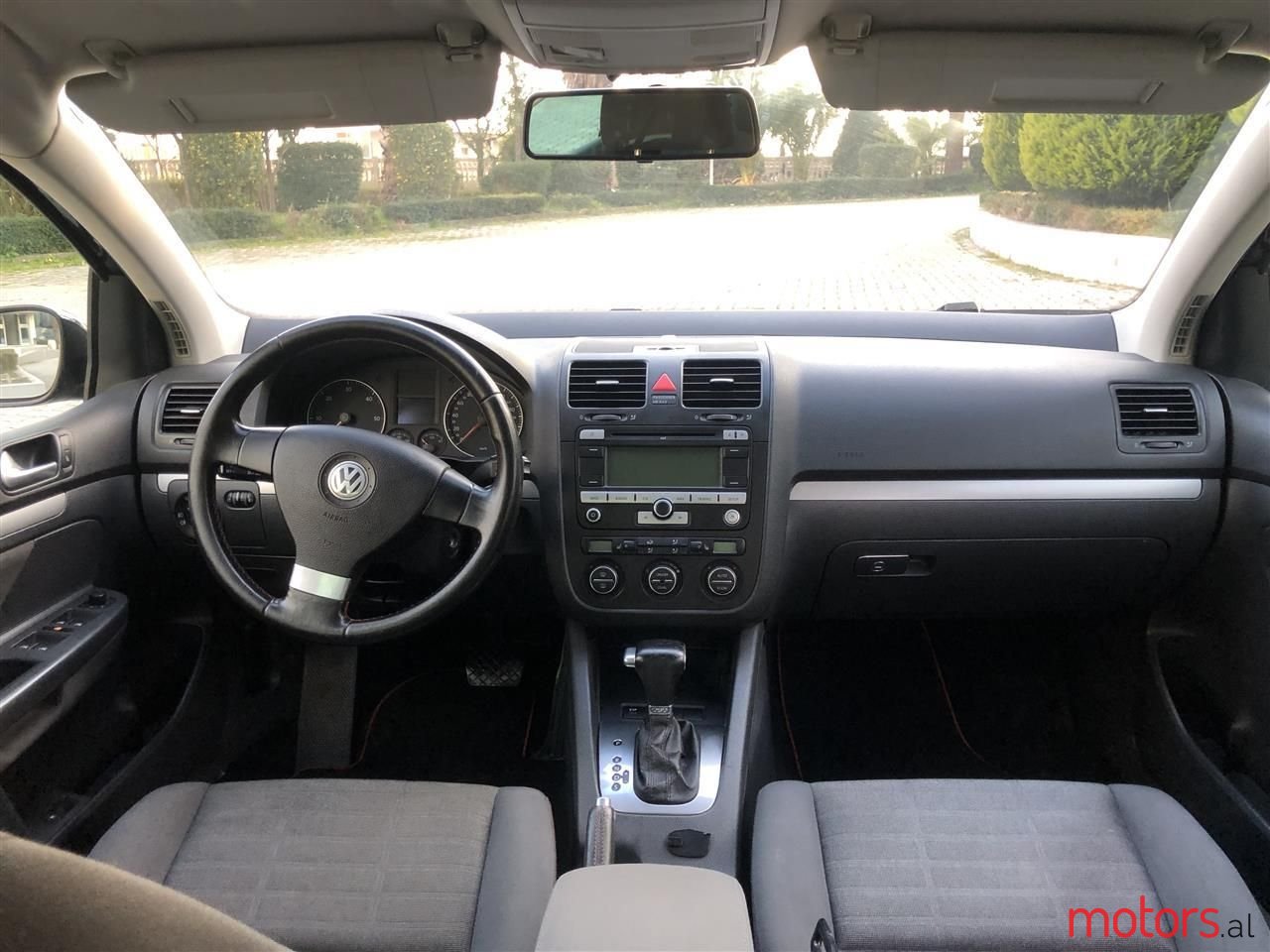 2006' Volkswagen Golf photo #5