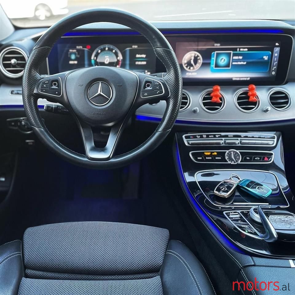 2018' Mercedes-Benz E 200 photo #5