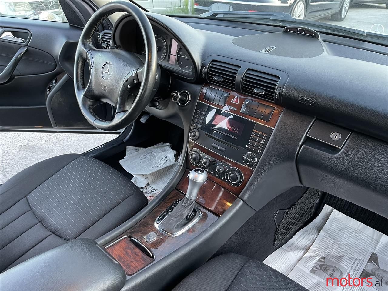 2005' Mercedes-Benz C 220 photo #5