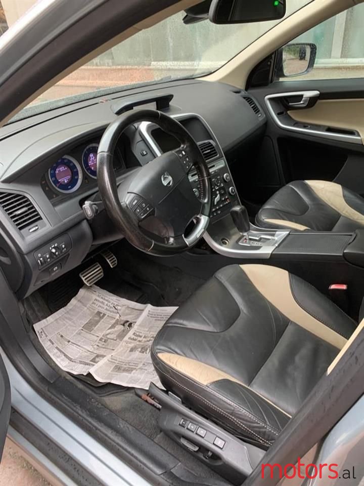 2010' Volvo Xc 60 photo #5