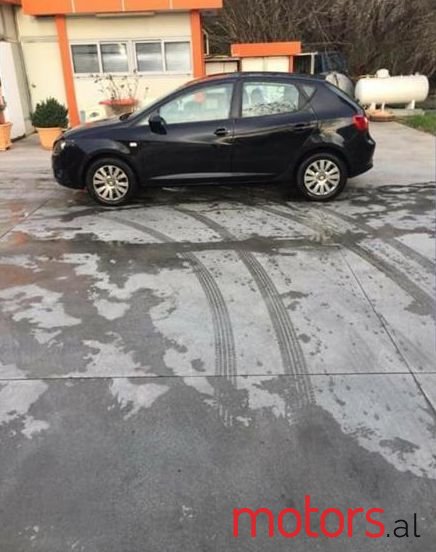 2010' SEAT Ibiza photo #1