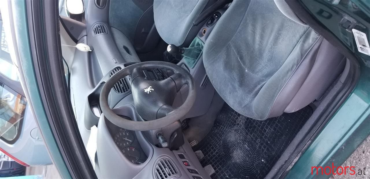 2001' Peugeot 206 photo #6