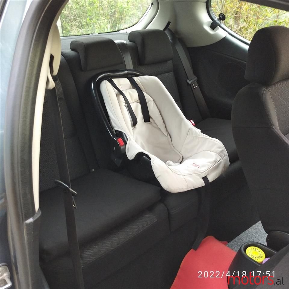 2007' Peugeot 207 photo #3