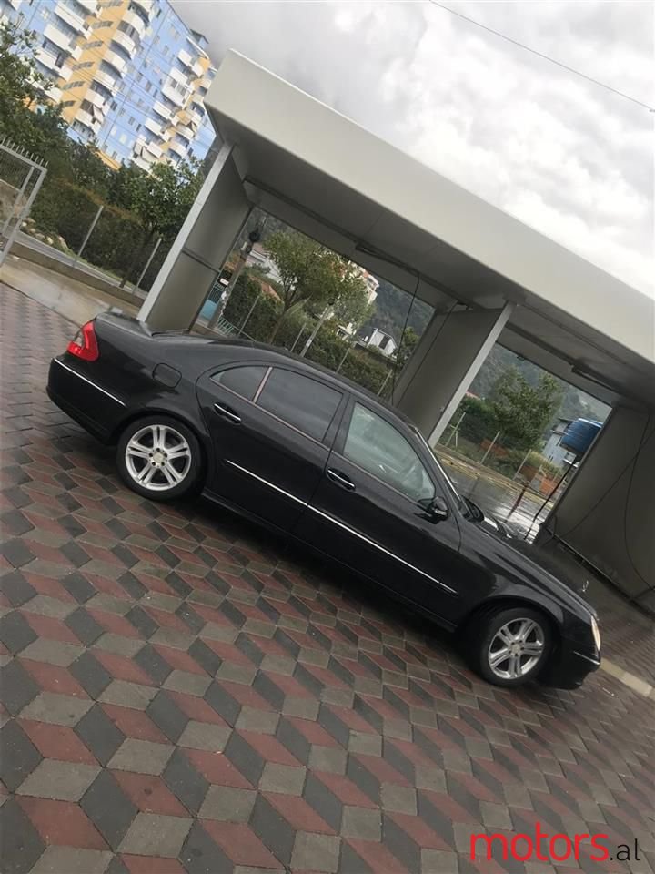 2007' Mercedes-Benz E 280 photo #6