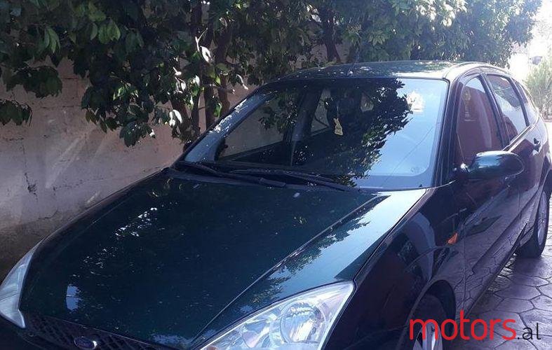 2004' Ford Focus photo #1