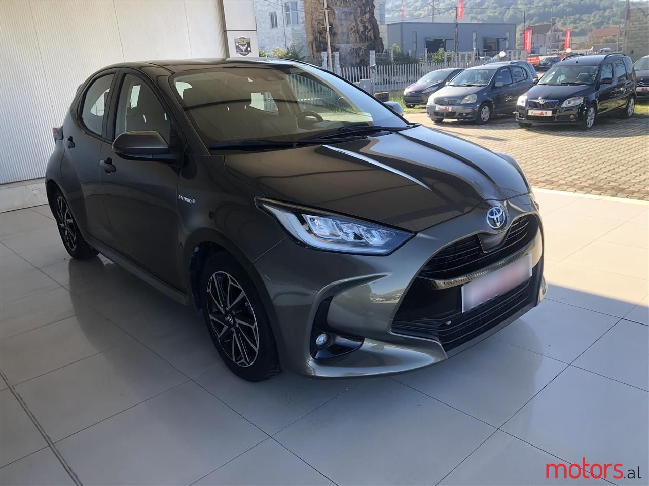 2020' Toyota Yaris photo #3