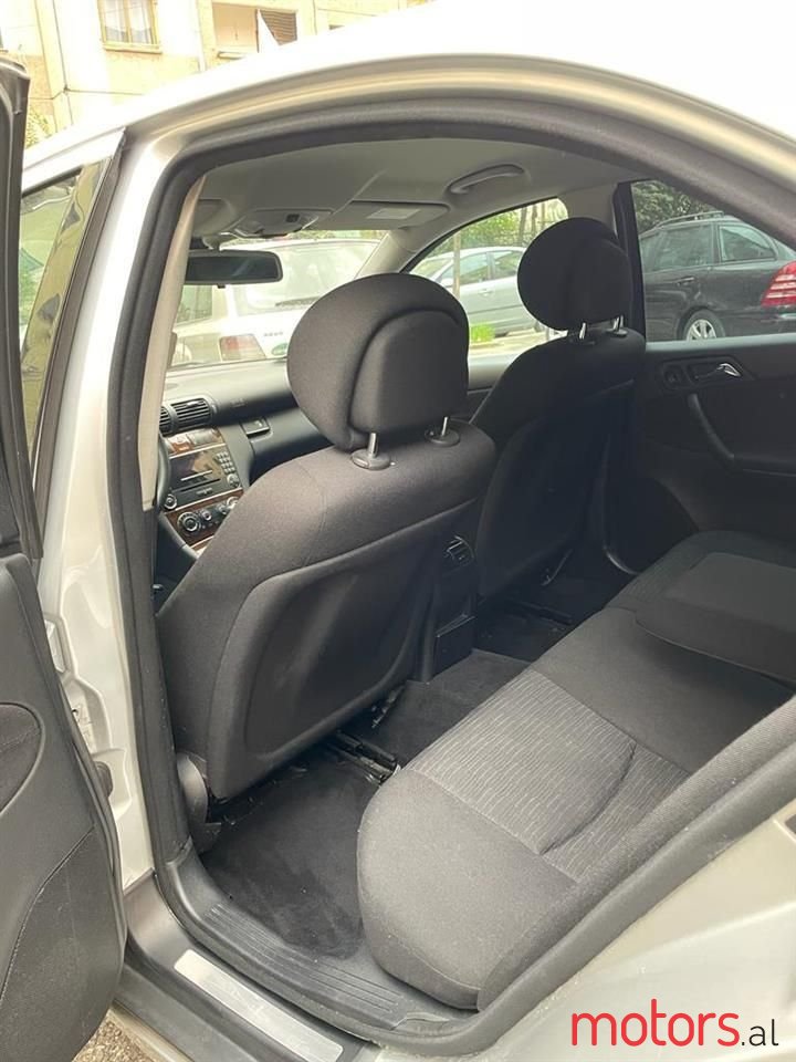 2006' Mercedes-Benz C 180 photo #4