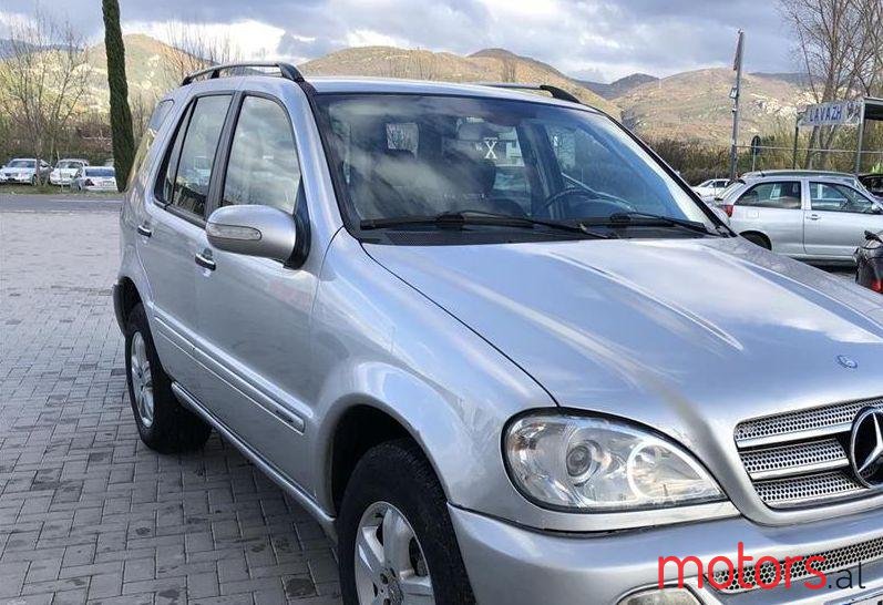 2004' Mercedes-Benz ML 270 photo #2