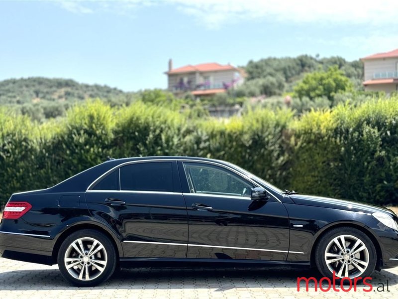 2012' Mercedes-Benz E 350 photo #6