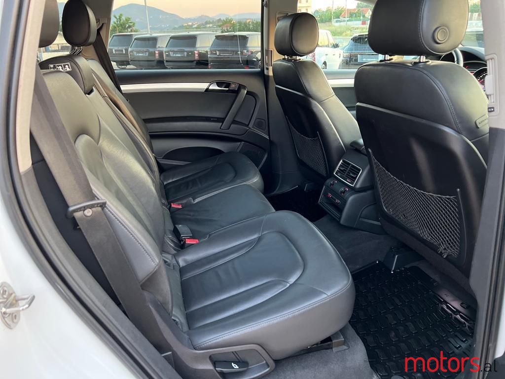 2010' Audi Q7 photo #2