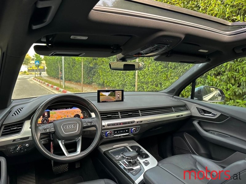 2018' Audi Q7 photo #6