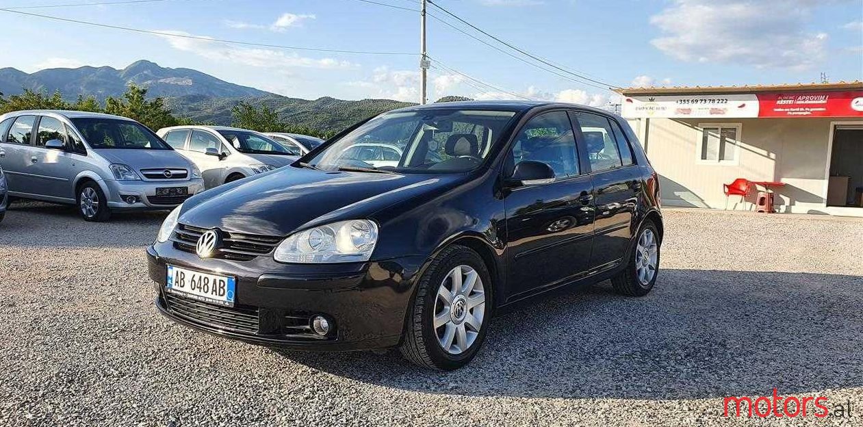 2005' Volkswagen Golf photo #1