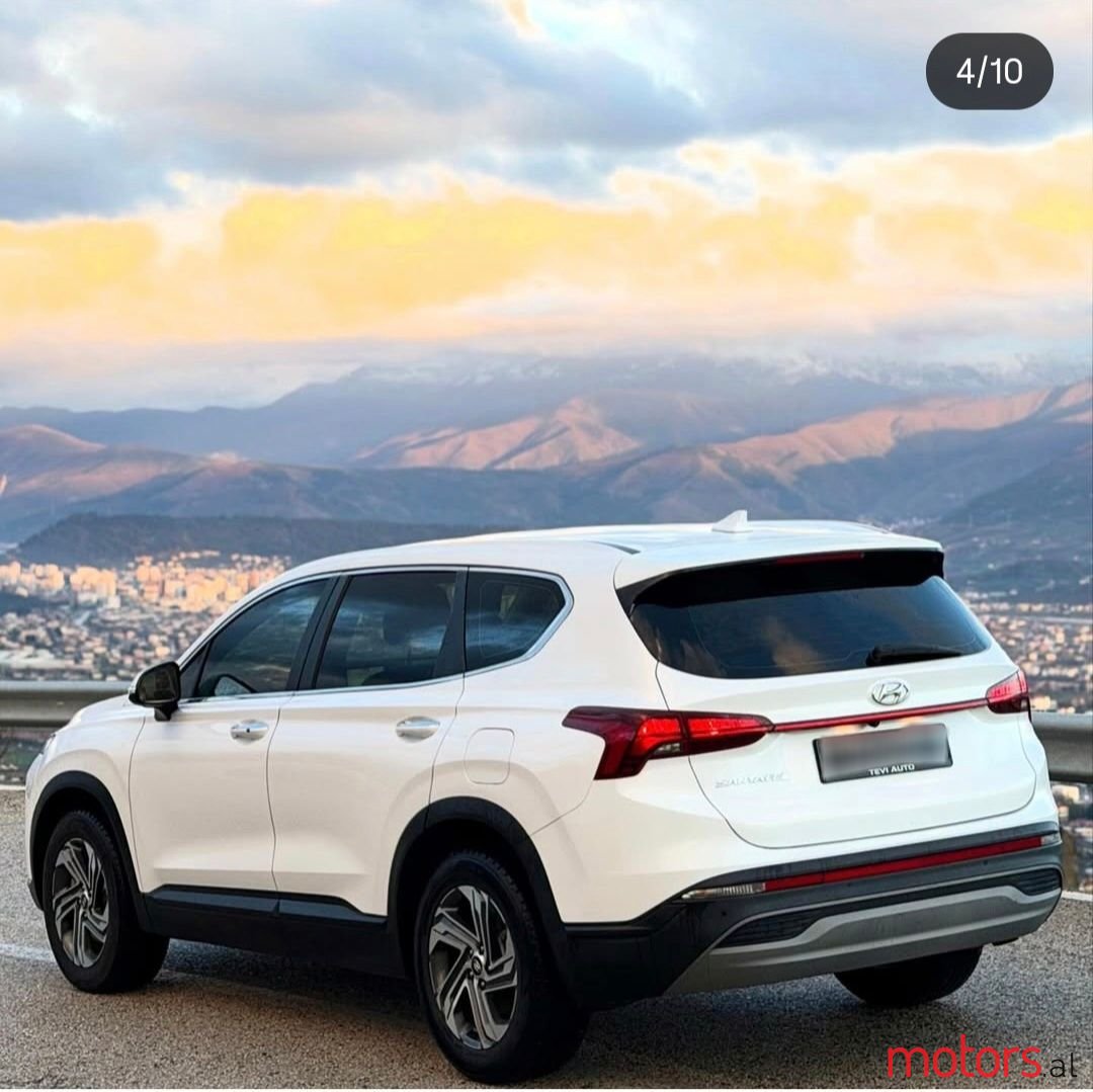 2020' Hyundai Santa Fe photo #4