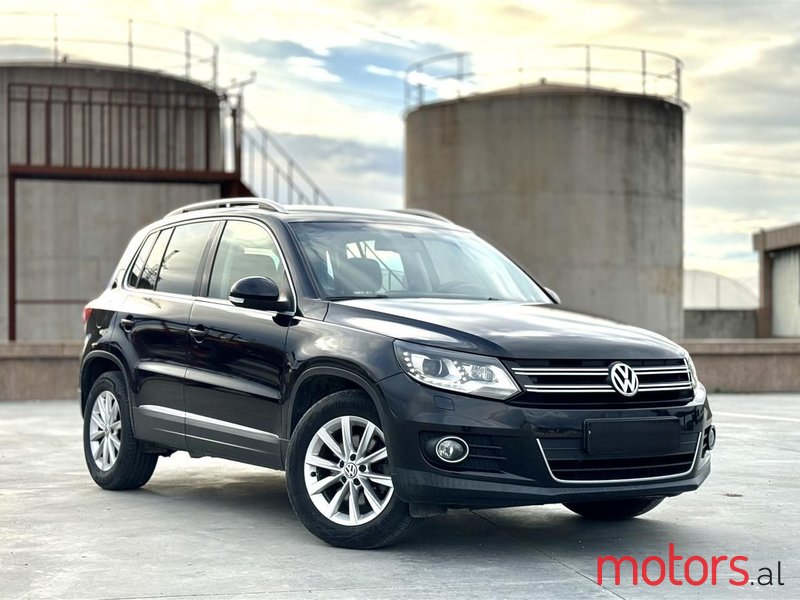 2014' Volkswagen Tiguan photo #5