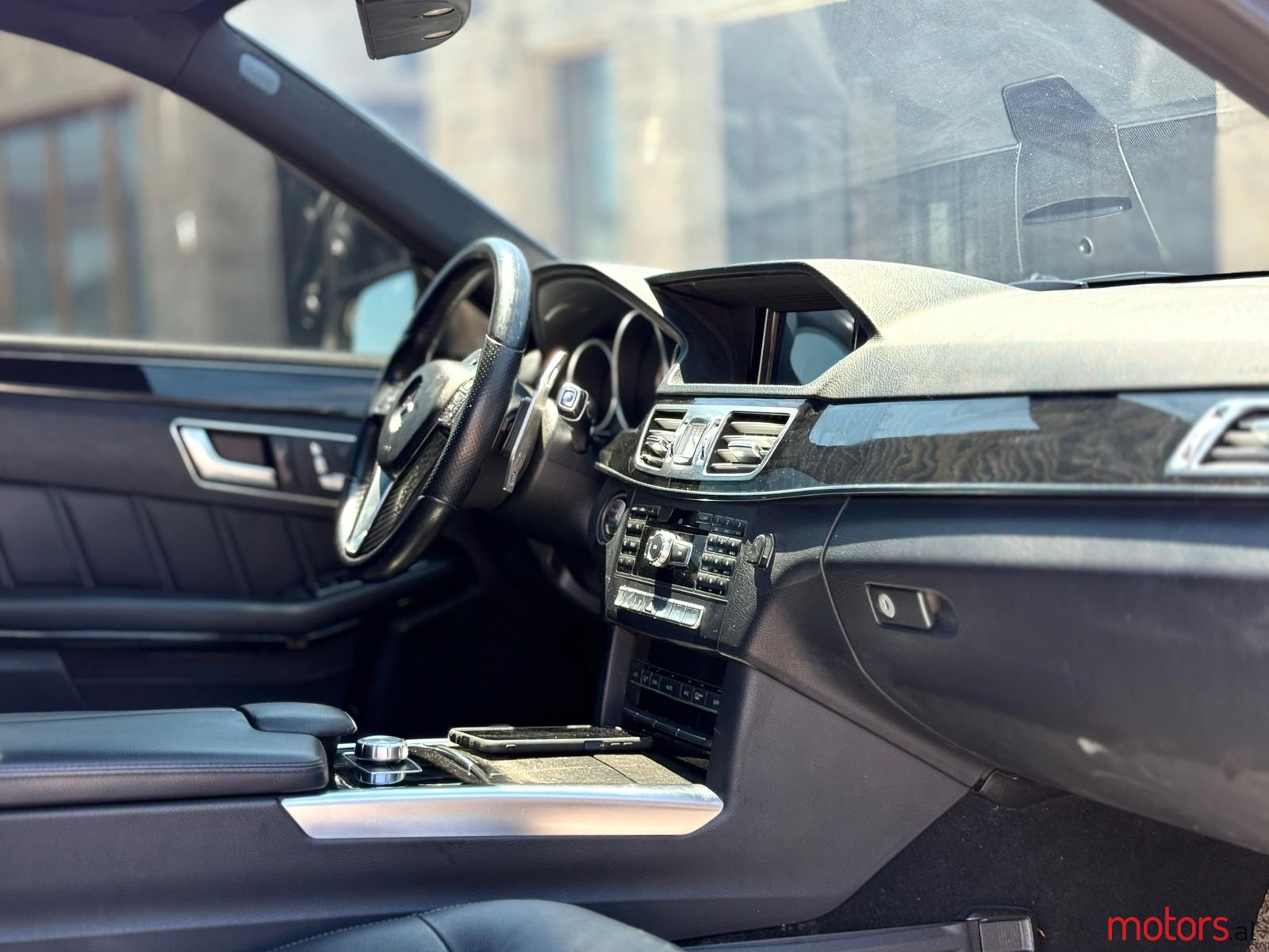 2015' Mercedes-Benz E 220 photo #5