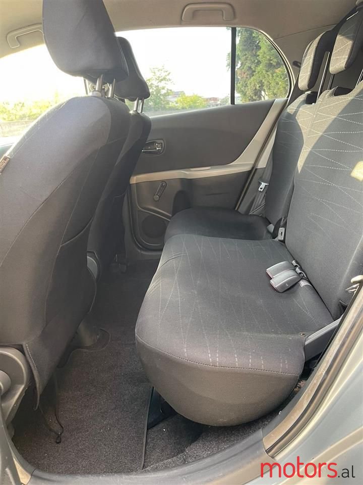 2007' Toyota Yaris photo #5