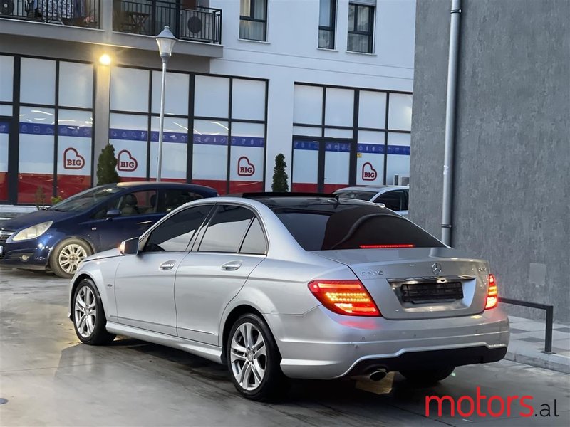 2012' Mercedes-Benz C 220 photo #5