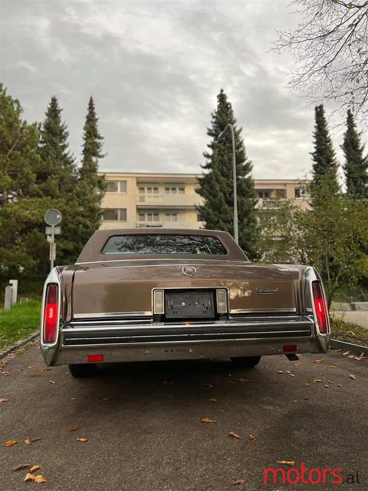 1984' Cadillac Fleetwood photo #3