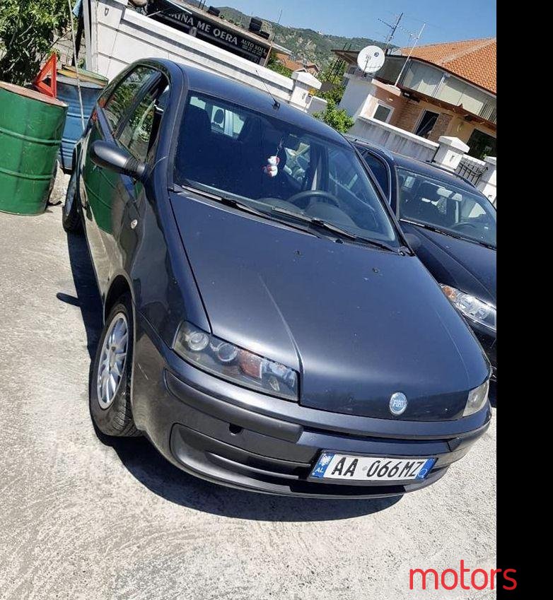 2002' Fiat Punto photo #1