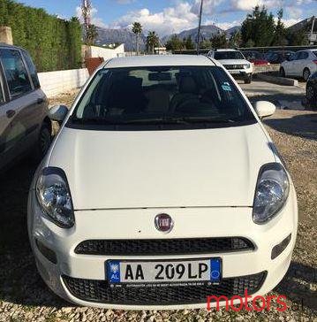 2015' Fiat Grande photo #1